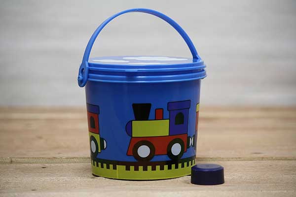 Plastic Storage Pails with Lid