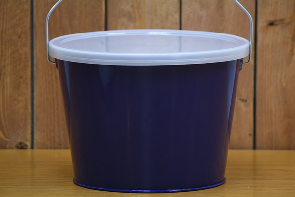 Storage Buckets With Lids