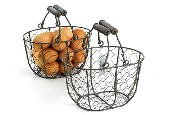 Brown Wire Basket with Bale Handles