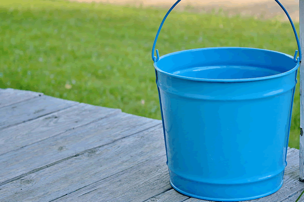 10 Quart Metal Gift Buckets