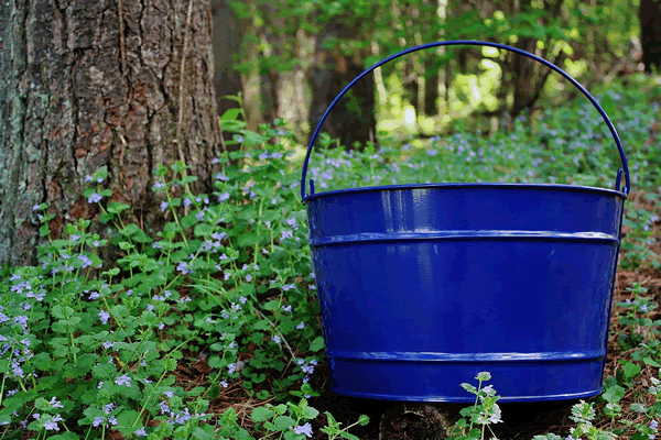 4 Gallon Navy Bucket