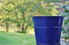 2 Quart Color Metal Bucket