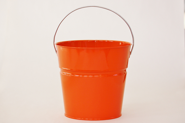 2 Quart Color Metal Bucket