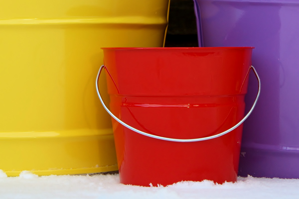 2 Quart Color Metal Bucket