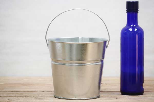 2 Quart Metal Beer Bucket