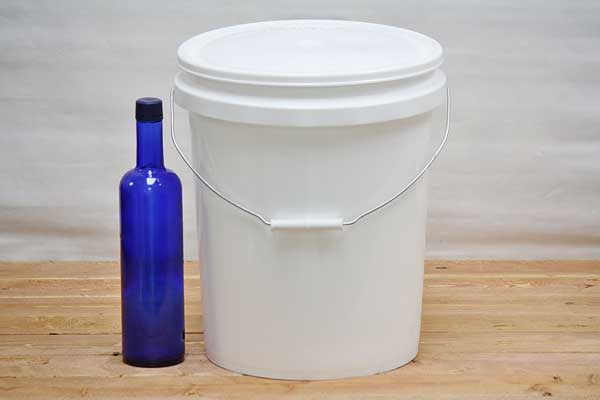 White 5 Gallon Bucket