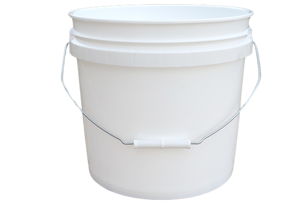 5 Gallon Food Grade Bucket with Lid, White (3-Pack)