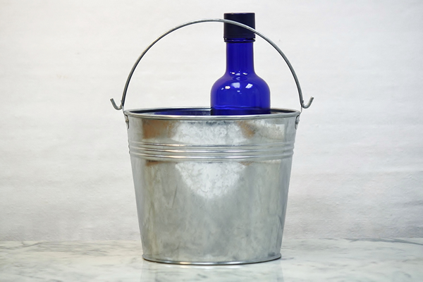 https://www.bucket-outlet.com/pics/Galvanized/3-Quart-Metal-Bucket.png