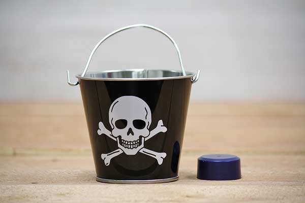 Black Pirate Pail