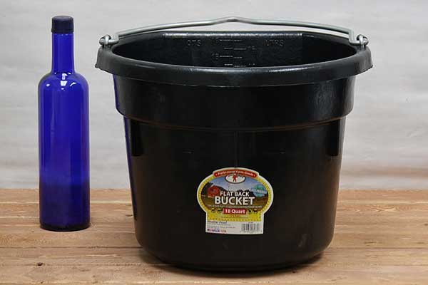 Rubber Feed Bucket