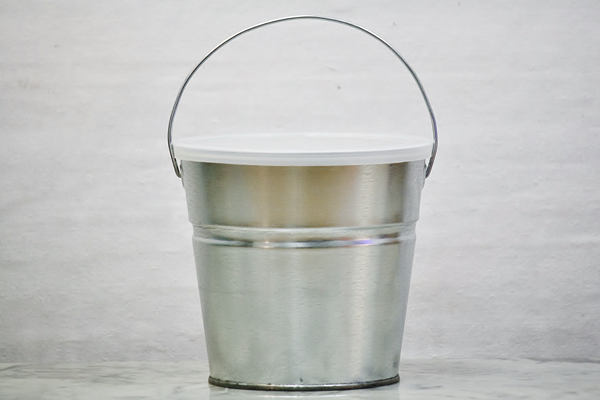 Small Bucket With Lid