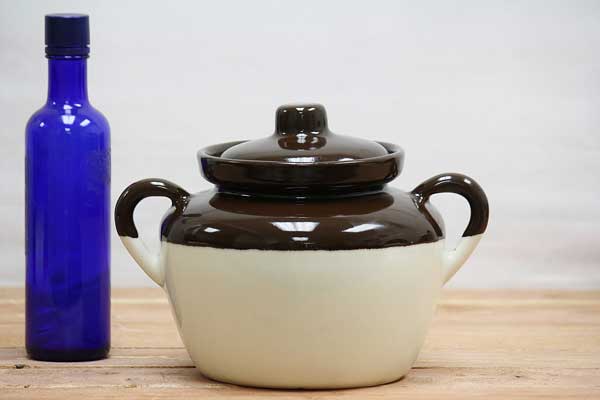 Ceramic Bean Pot: Cooks Beans, Soups and Stews