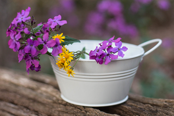 Simple Tin Centerpieces