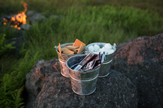 2 Quart Hot Dipped Bucket with top mounted handle