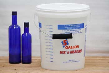 5 Gallon Plastic Bucket With Lid